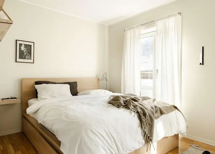 Appartement With Balcony And 3 Bedrooms! *