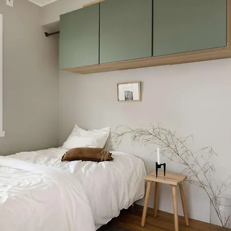 With Balcony And 3 Bedrooms! Daire Bergen
